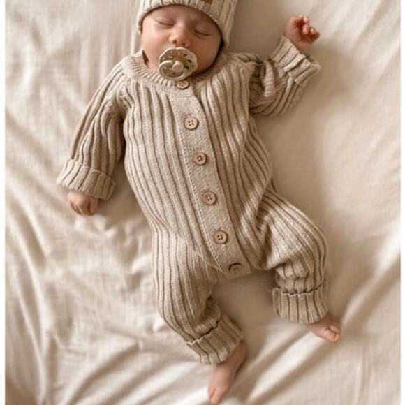 Little B’s Blanket Babies Romper - Picture 1 of 3